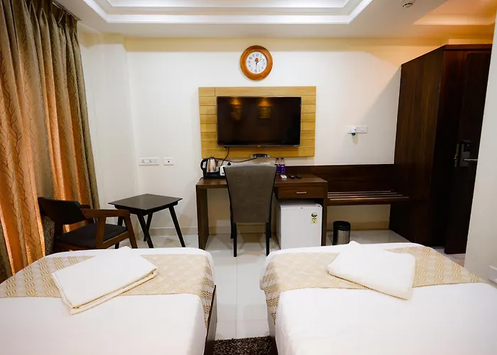 M Square Hotel