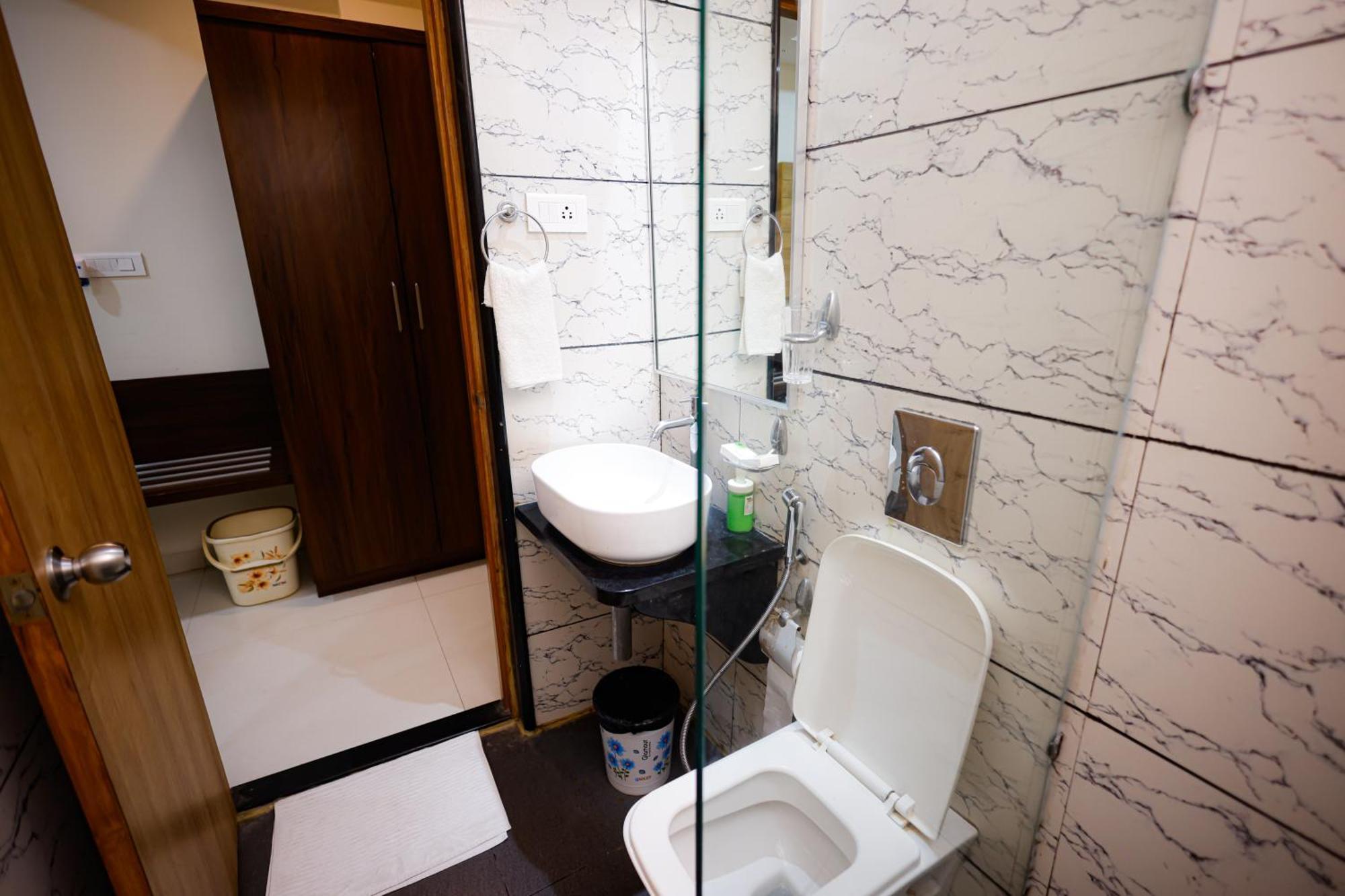 M Square Hotel